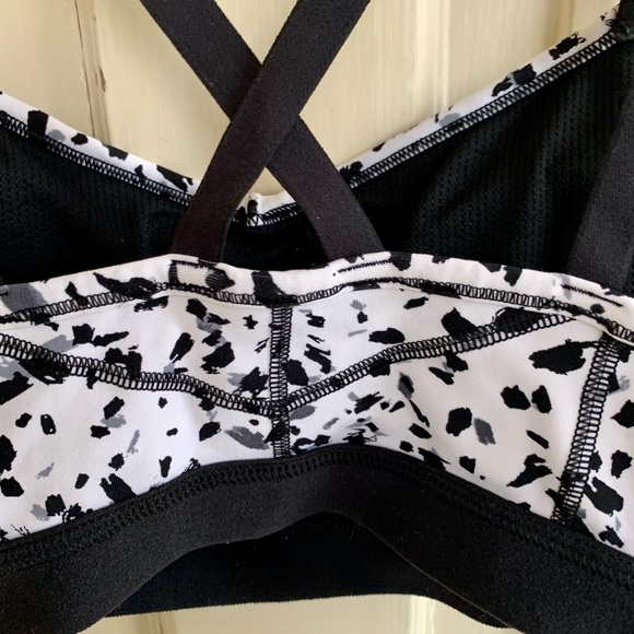 ATHLETA black and white speckled crisscross sports bra - Picture 10 of 14